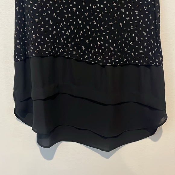 Tank top blouse! - Picture 3 of 5